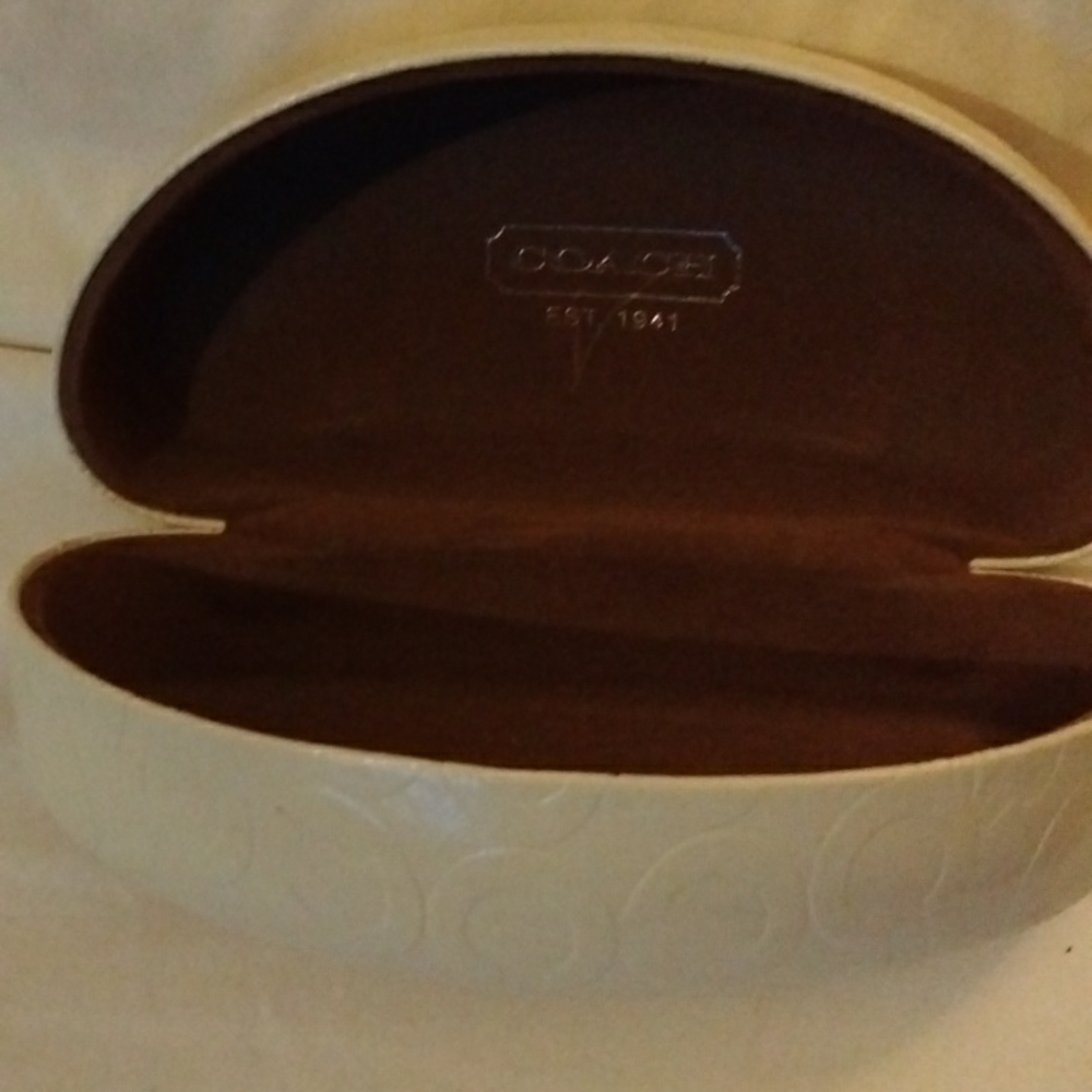 😎Coach sunglass case😎 - Picture 2 of 4